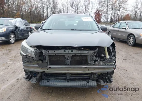 2019 Subaru Legacy 2.5I из США, поврежденный, VIN 4S3BNAB69K3029077